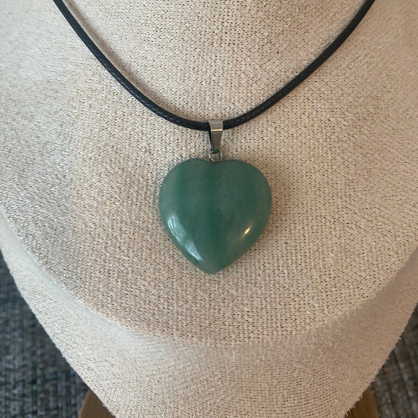 Pendentif en forme de cœur aventurine verte