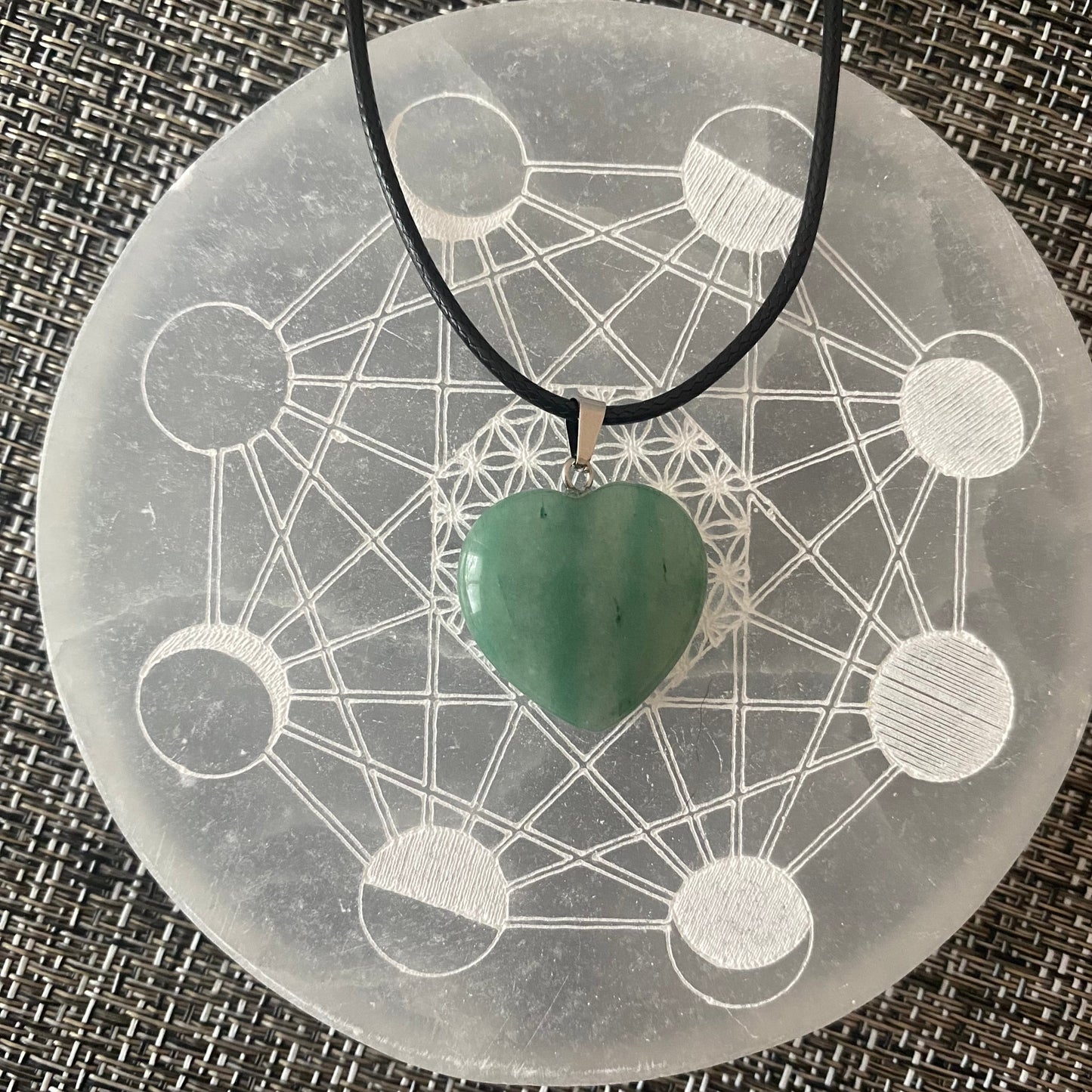 Pendentif coeur en pierre naturelle aventurine verte