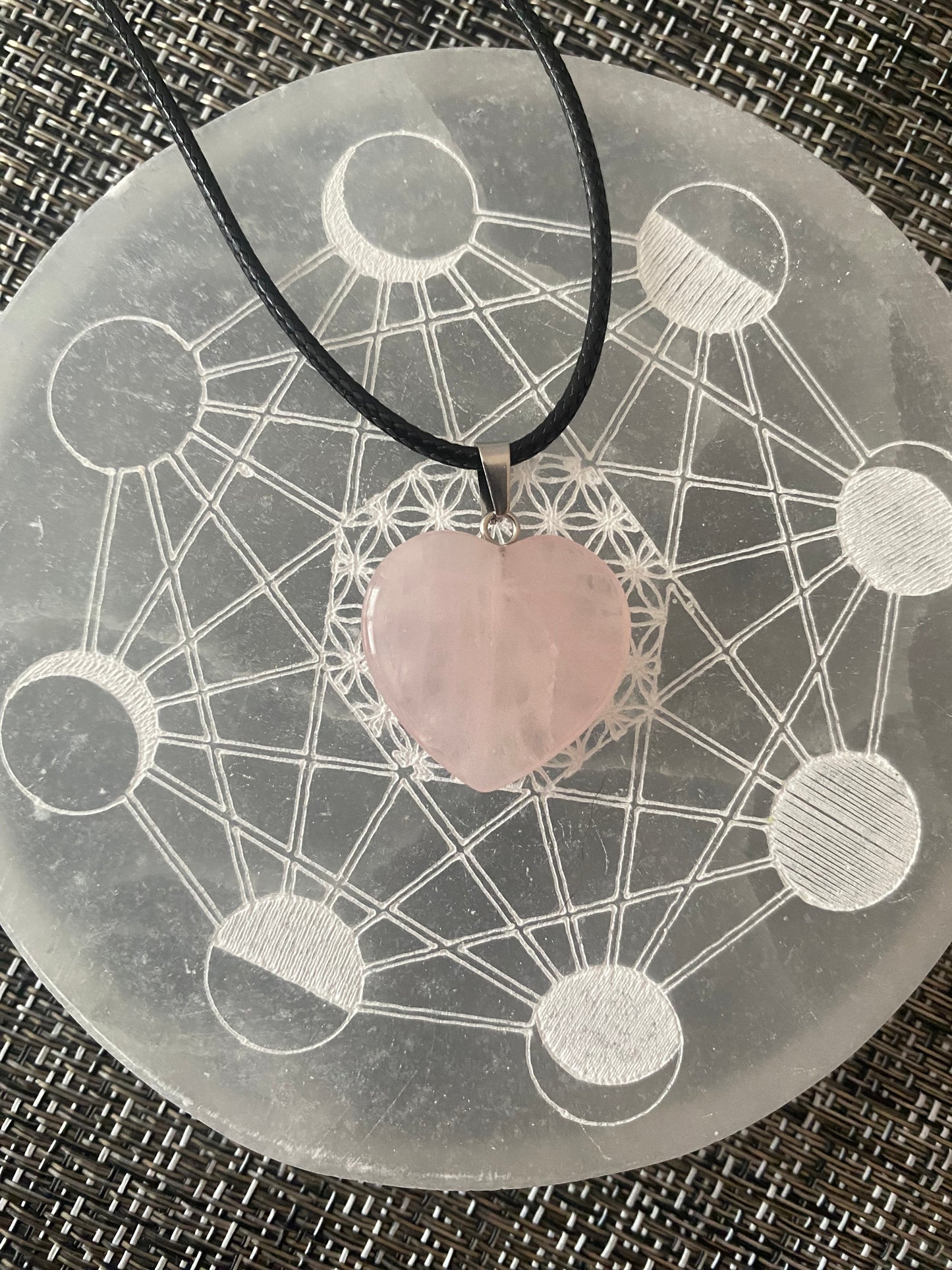 Pendentif en forme de cœur en quartz rose