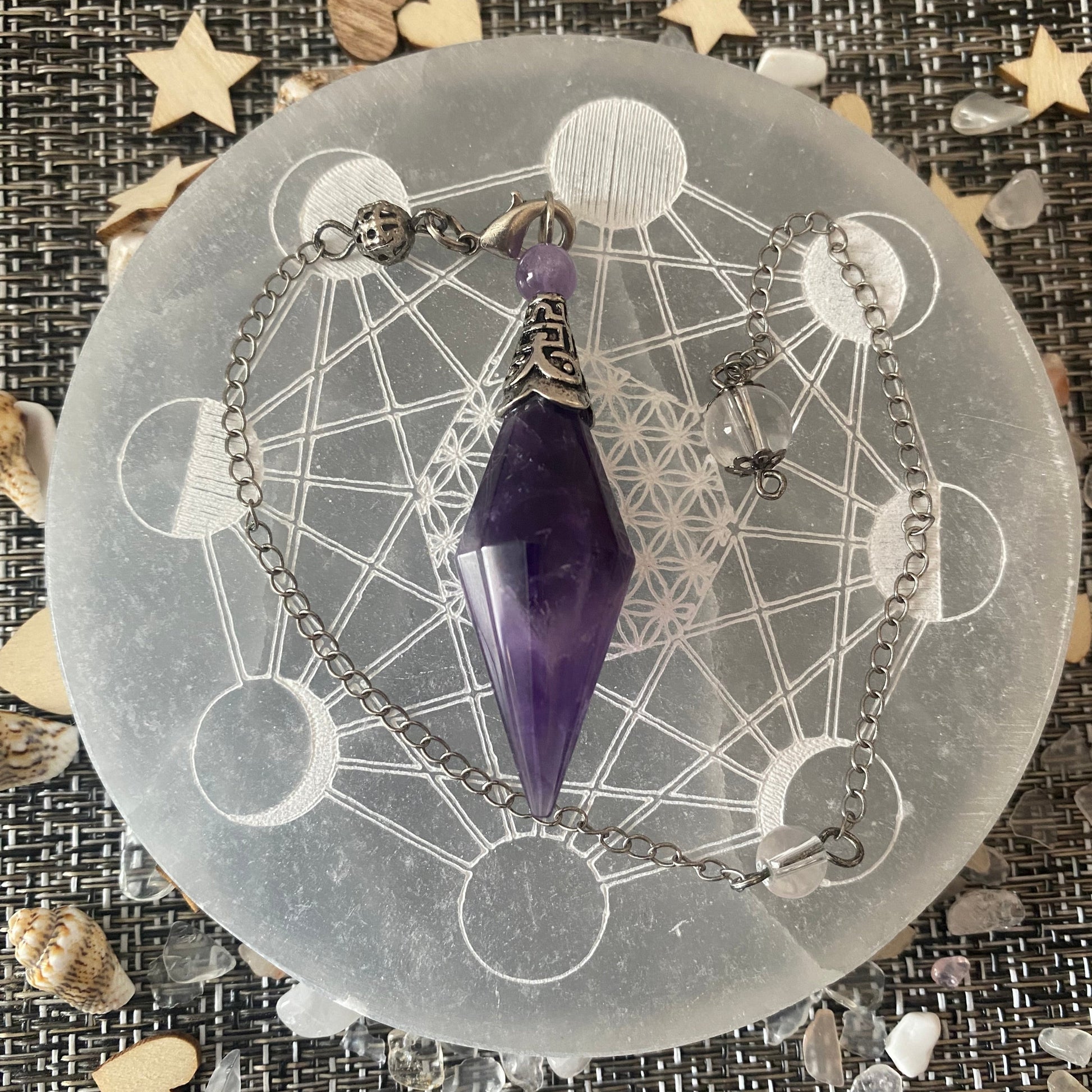 Pendule divinatoire losange en pierre naturelle améthyste