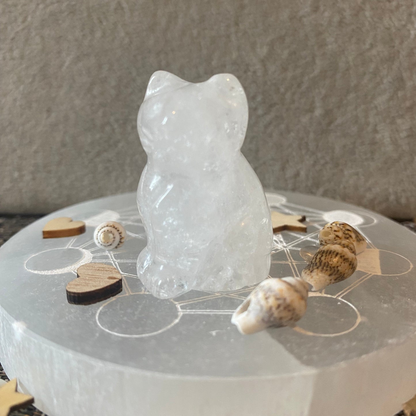 adorable petite statuette de chat en pierre naturelle de cristal de roche