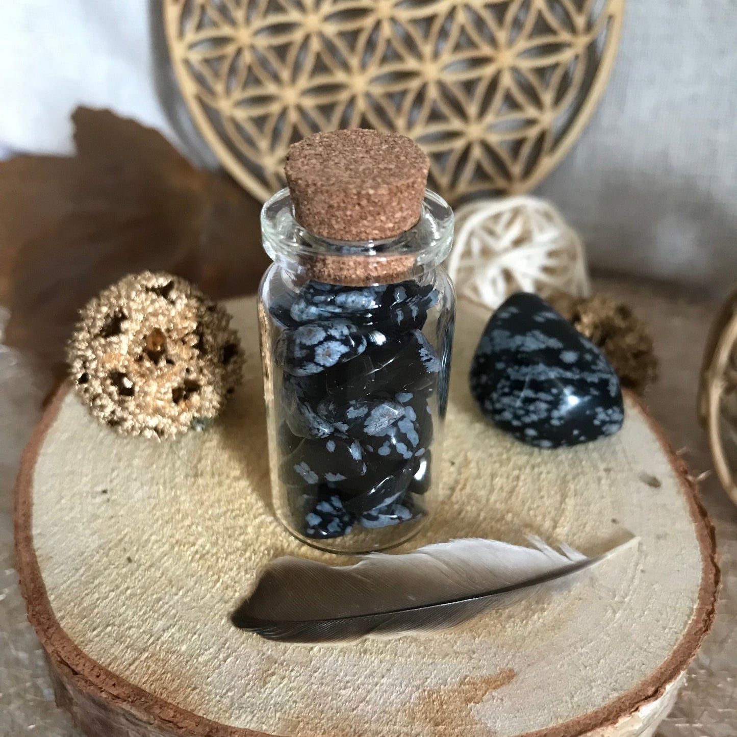 adorable fiole de chips de pierre naturelle d'obsidienne neige