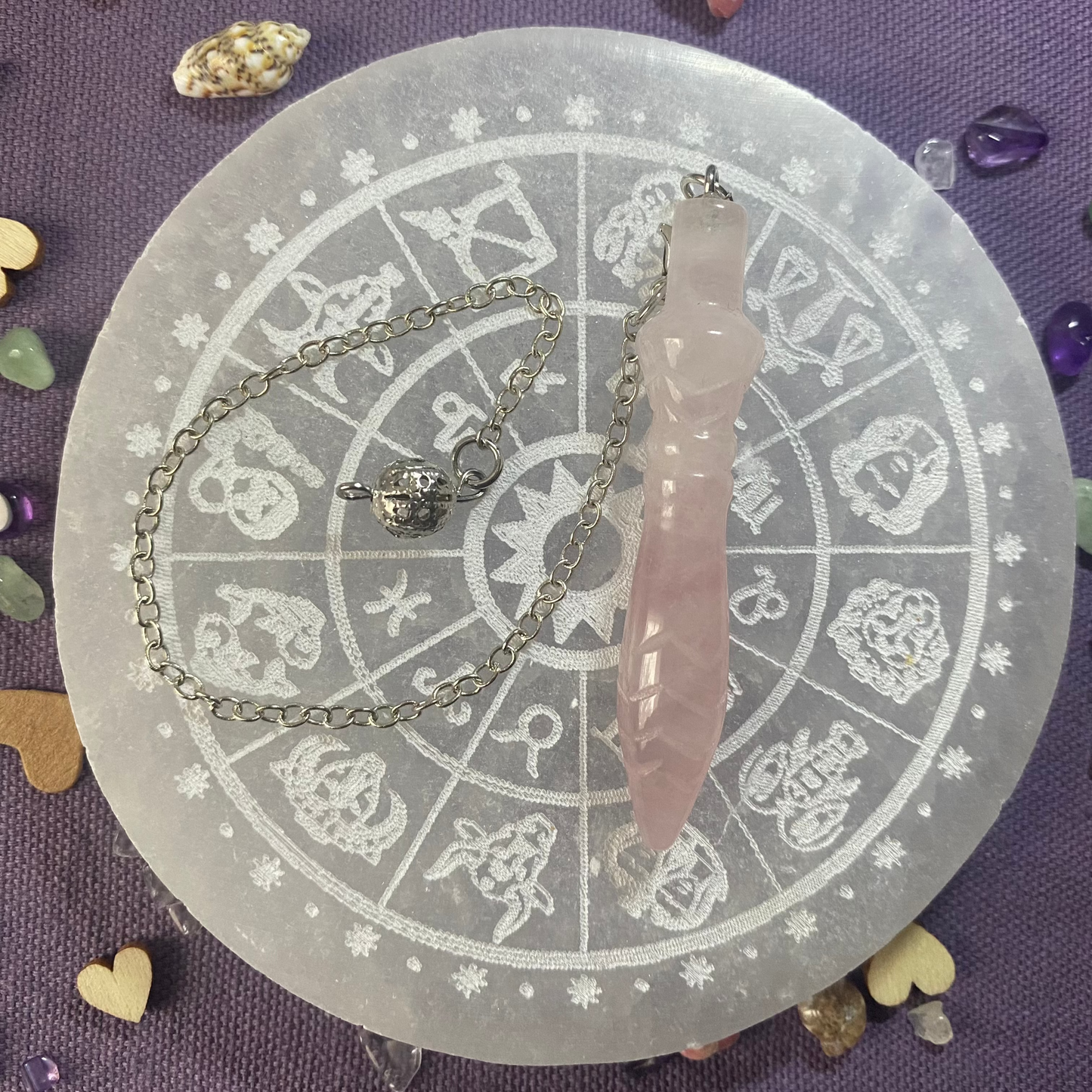 pendule divinatoire égyptien en quartz rose