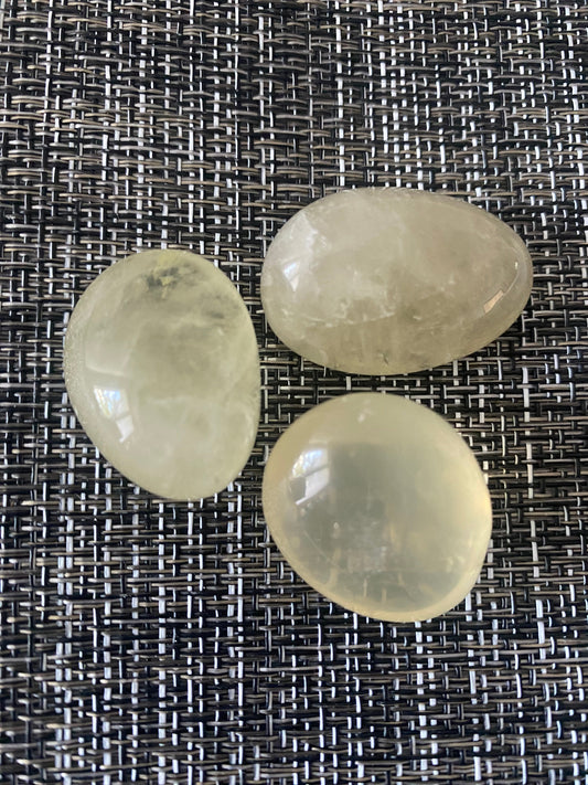 Pierre naturelle Citrine jaune dorée