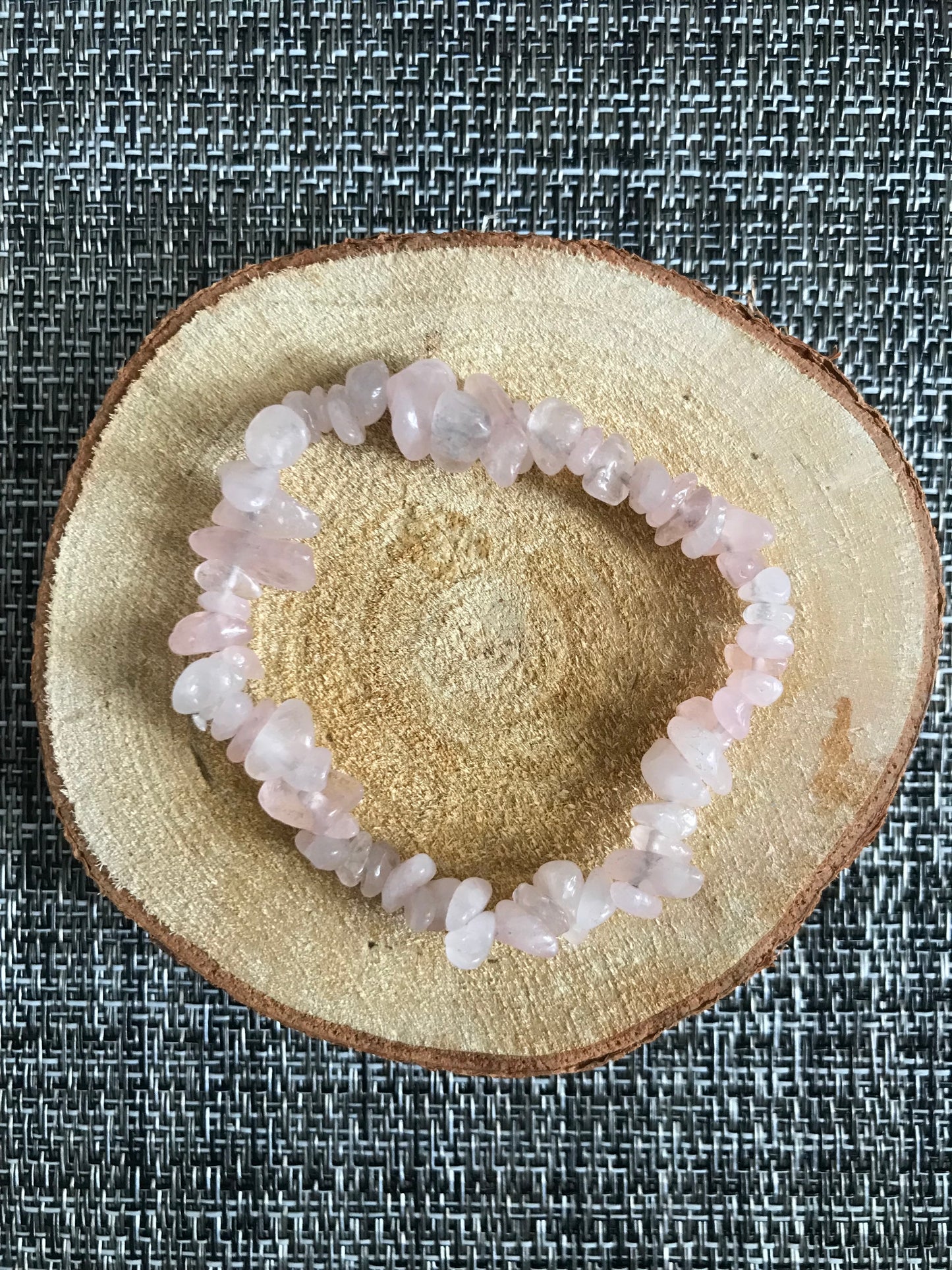 bracelet en chips de pierre naturelle de quartz rose