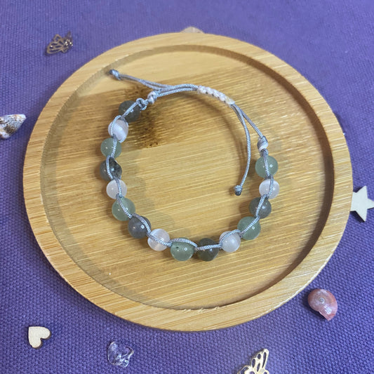Bracelet énergétique Harmonie pour enfant avec de l'aventurine verte, labradorite et sélénite.
