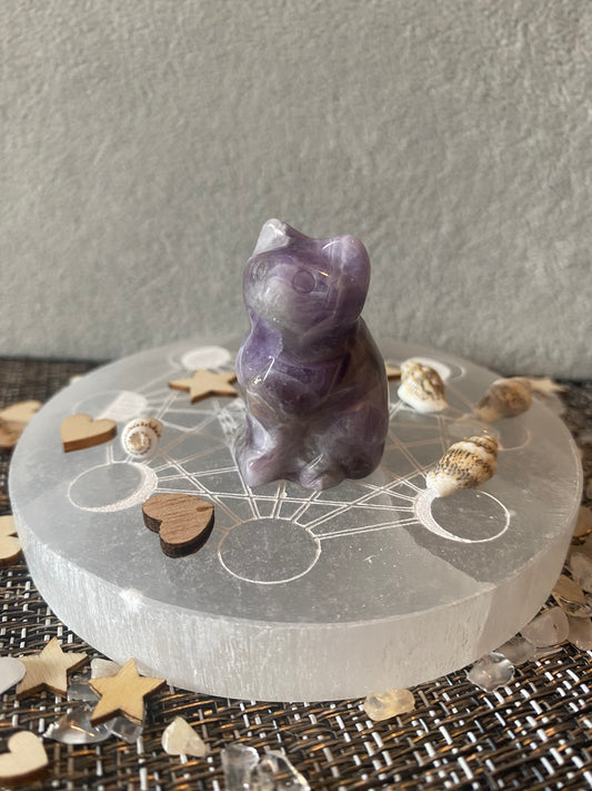 adorable petite statuette de chat en pierre naturelle d'améthyste