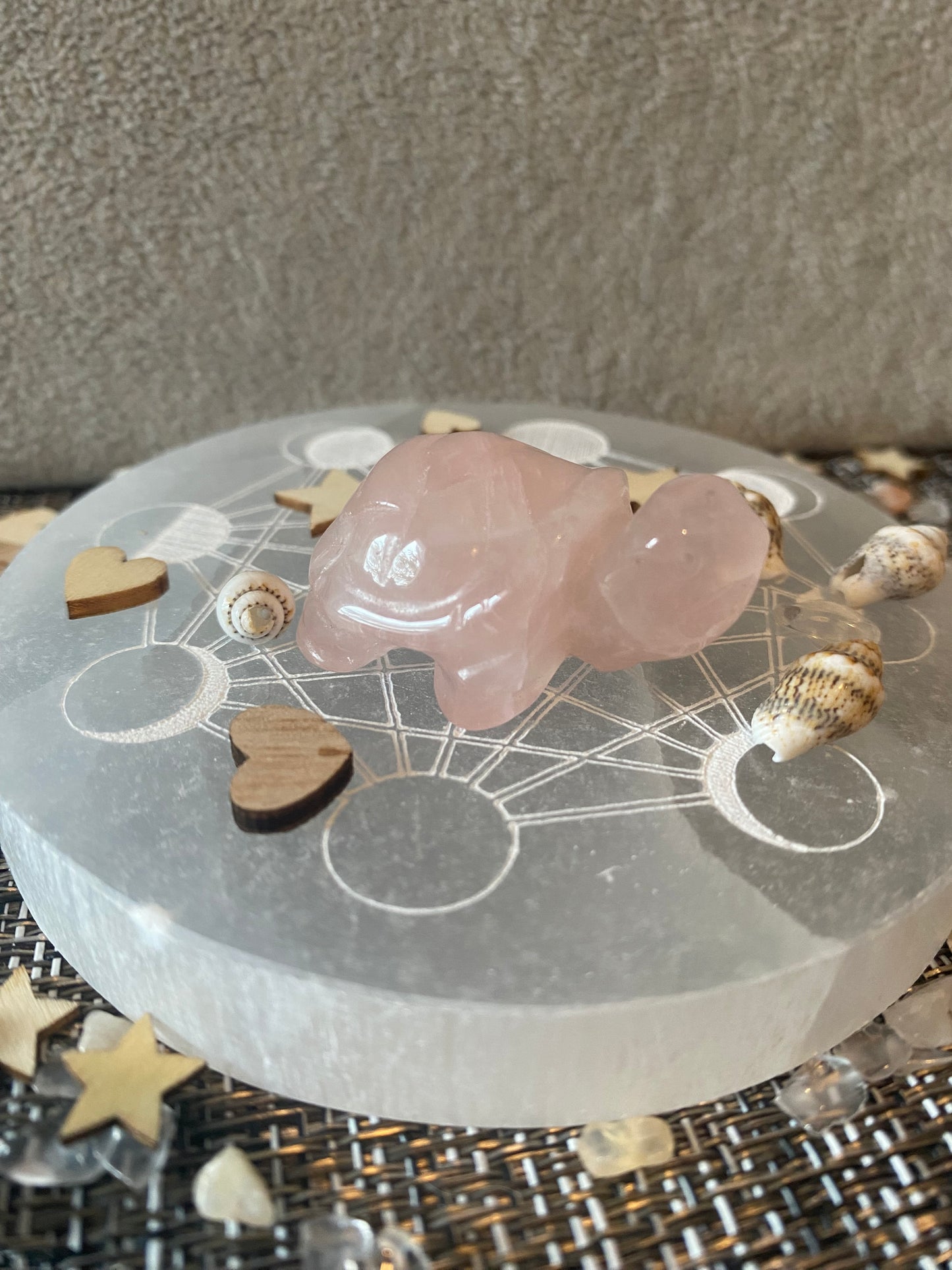 adorable petite tortue en pierre naturelle de quartz rose